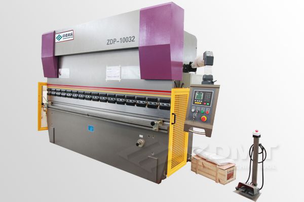 ZDP-10032.jpg ZDP-10032.jpg