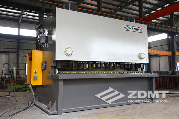 QC11Y-40x3200液壓閘式剪板機(jī) QC11Y-40x3200液壓閘式剪板機(jī)